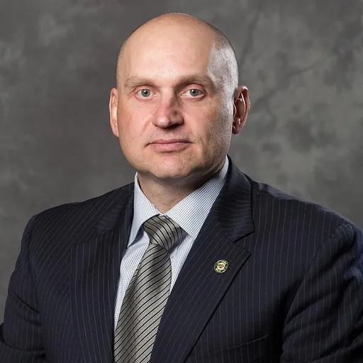 Portrait of Derek Lalonde