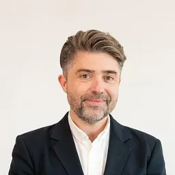 Portrait of Roddy Schrock