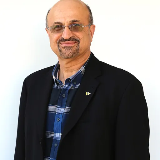 Portrait of Nader Bagherzadeh