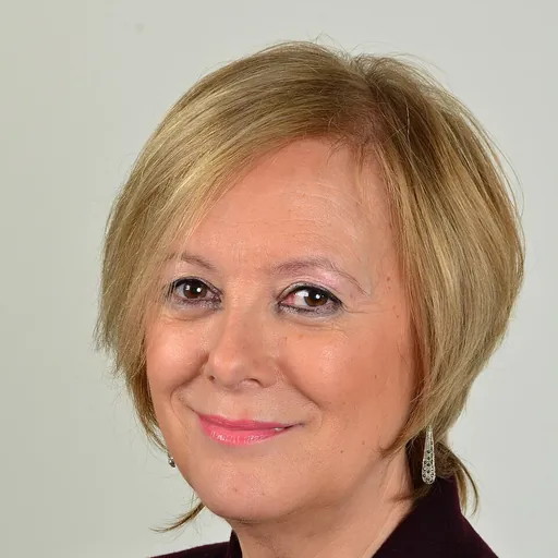 Portrait of María Irigoyen Pérez