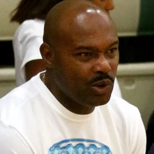 Portrait of Tim Hardaway