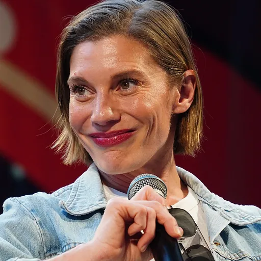 Portrait of Katee Sackhoff