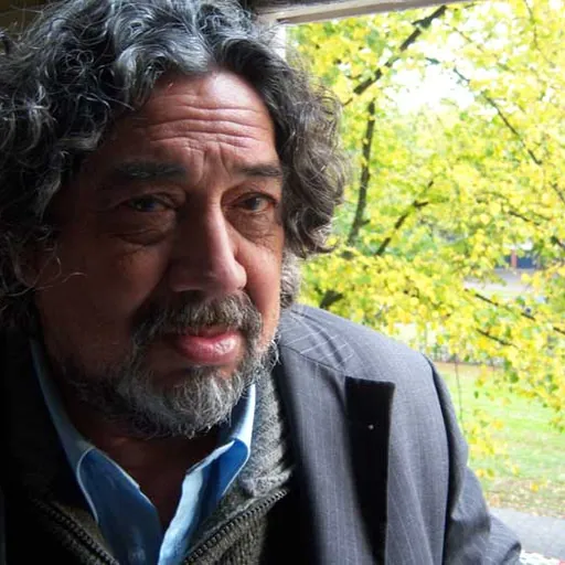 Portrait of Freddy Flores Knistoff