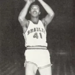 Portrait of Shellie McMillon
