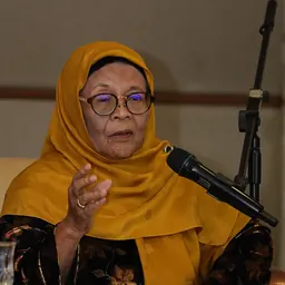 Portrait of Asmah Haji Omar