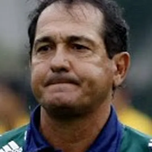 Portrait of Muricy Ramalho