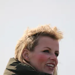 Portrait of Ellie Harrison