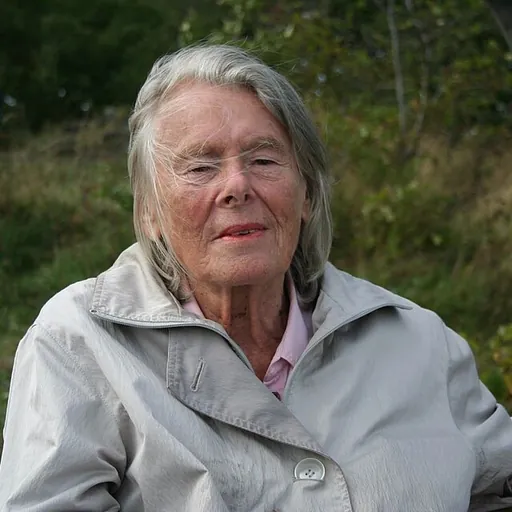 Portrait of Annasif Døhlen
