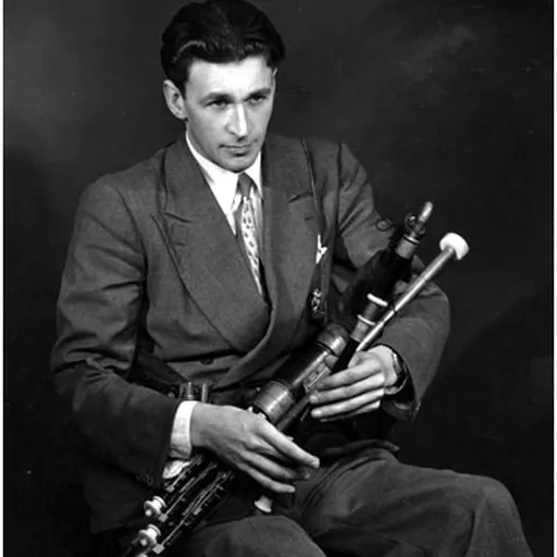 Portrait of Séamus Ennis