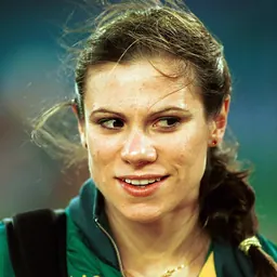Portrait of Lisa Llorens