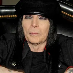 Portrait of Mick Mars