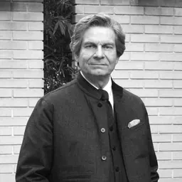 Portrait of Guy Sorman