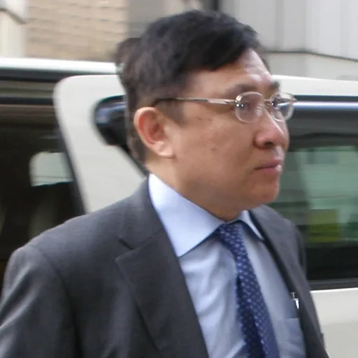 Portrait of Raymond Kwok