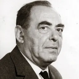 Portrait of Leon Kasman