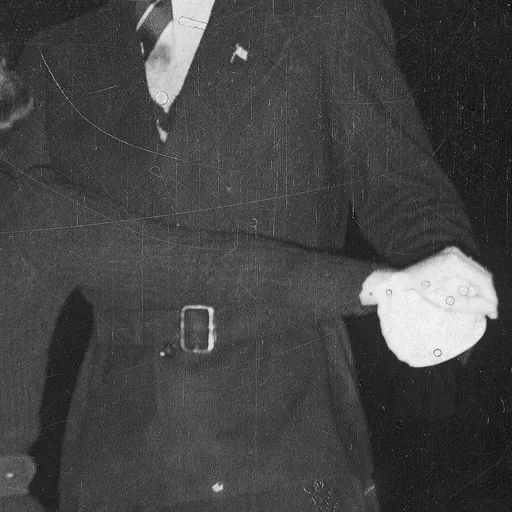 Portrait of Leslie Cliff
