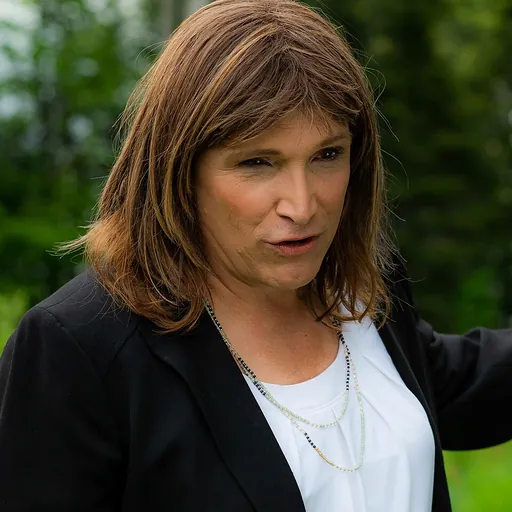 Portrait of Christine Hallquist