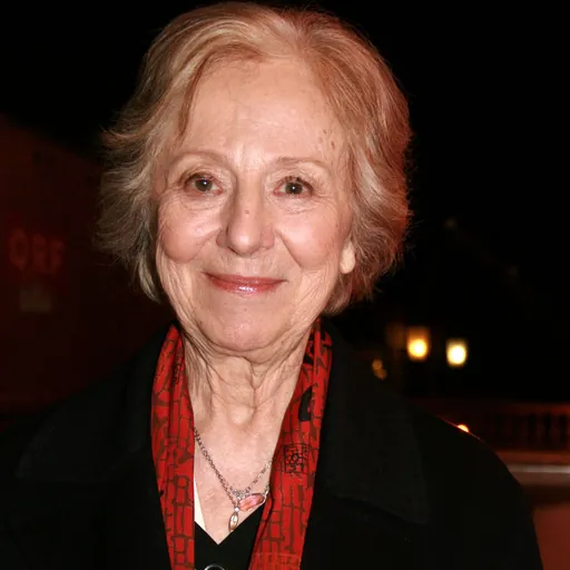 Portrait of Bibiana Zeller
