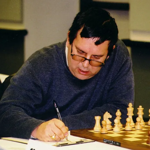 Portrait of Alex Yermolinsky