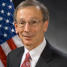 Portrait of Mike Shapiro
