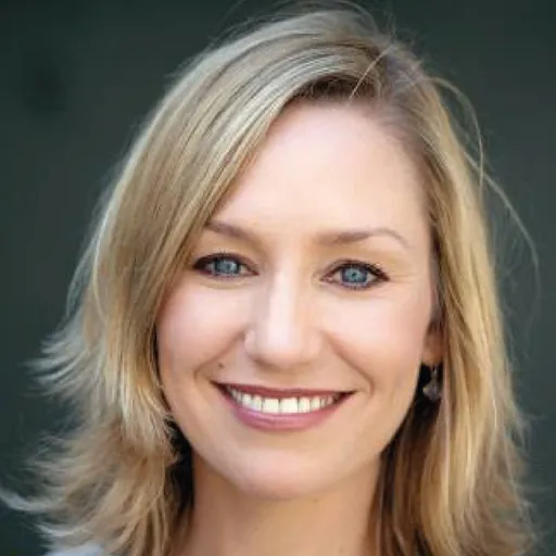 Portrait of Larissa Waters