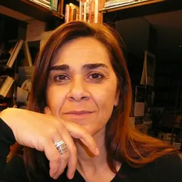 Portrait of Négar Djavadi