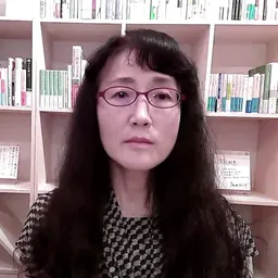 Portrait of Miri Yu