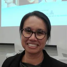 Portrait of Caroline Quach-Thanh