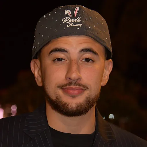 Portrait of Just Riadh