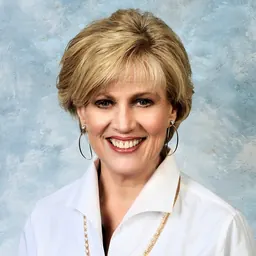 Portrait of Jennifer Decker