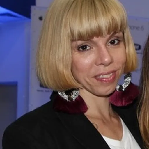 Portrait of Penélope Nova
