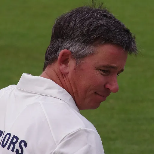 Portrait of Gavin Robertson