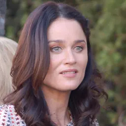Portrait of Robin Tunneyio