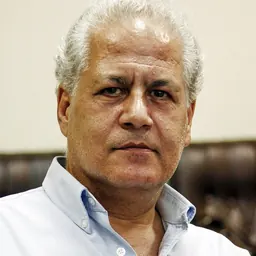 Portrait of Dariush Pirniakan