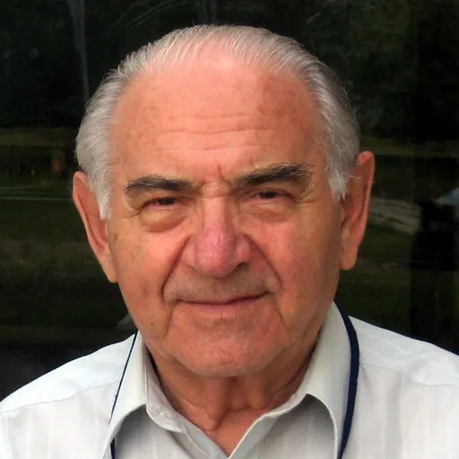 Portrait of Isaac Bersuker