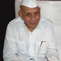 Portrait of Mohan Dharia
