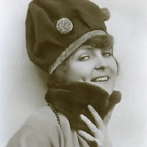 Portrait of Gilda Langer