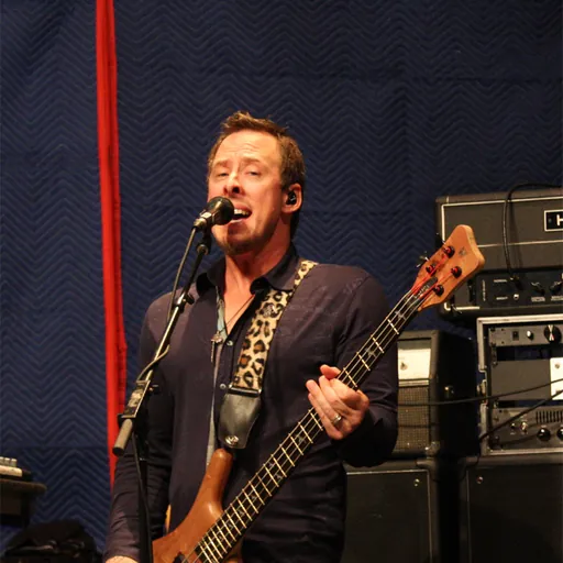 Portrait of Scott Shriner