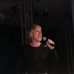 Portrait of Gary Low