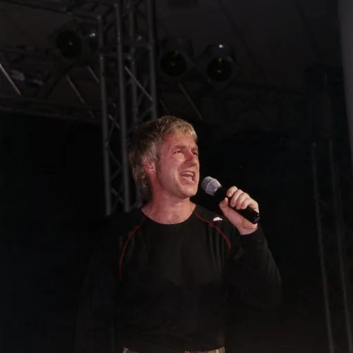 Portrait of Gary Low