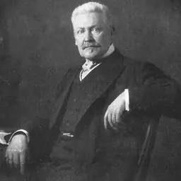 Portrait of Richard Voß