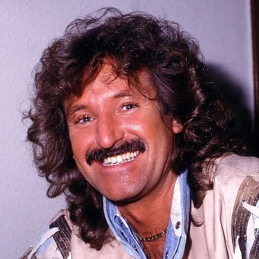 Portrait of Mike Mareen