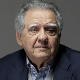 Portrait of Luiz Carlos Barreto