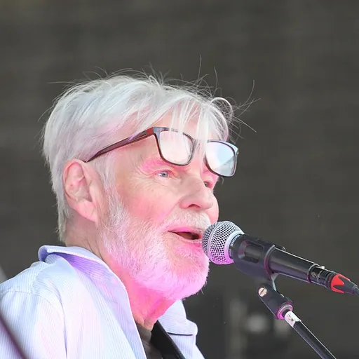 Portrait of Tom Mathisen