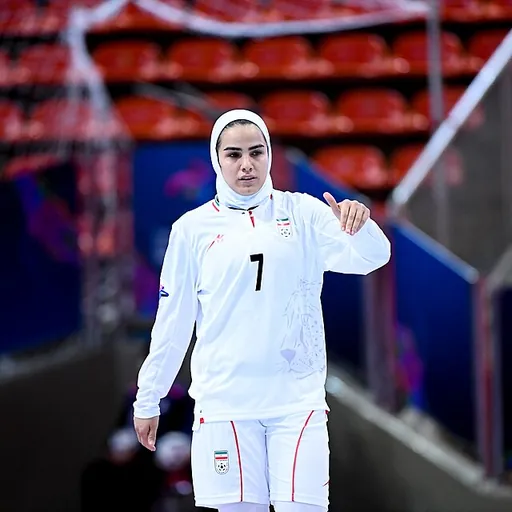 Portrait of Fereshteh Karimi