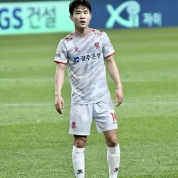 Portrait of Jeong Ho-yeon