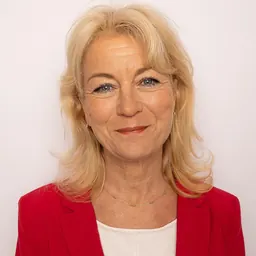Portrait of Laurence Robert-Dehault