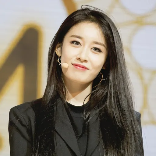 Portrait of Park Ji-yeon