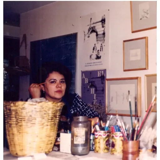 Portrait of Nunik Sauret