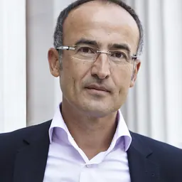 Portrait of Tobias G. Natter
