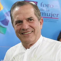 Portrait of Ricardo Patiño